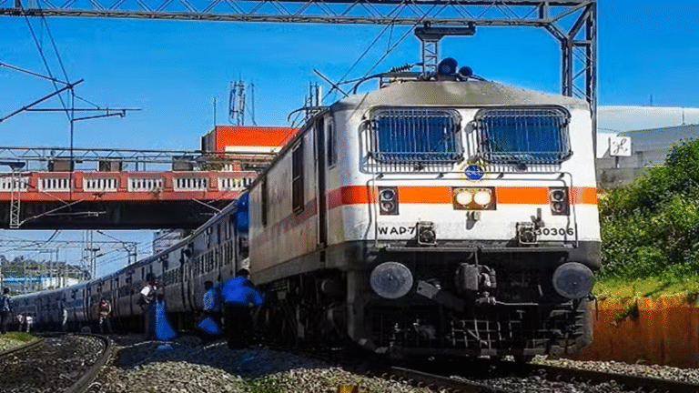 No Printout Needed for General Train Tickets Booked via UTS App, Clarifies Indian Railways