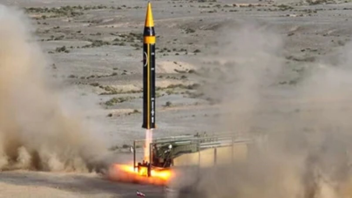 Iran Escalates Gulf Attacks With 3,000 Missiles, Intensifies Shia-Sunni Divide