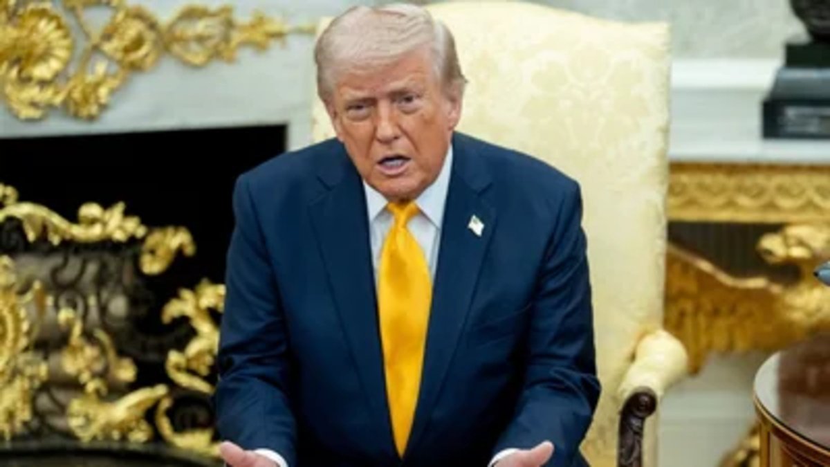 Trump Warns Iran of Power Plant Strikes if Hormuz Strait Not Reopened in 48 Hours