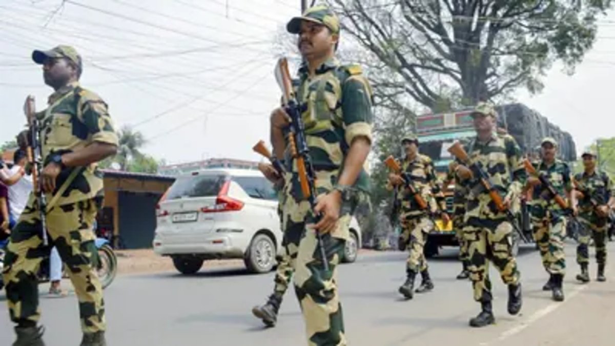 Election Commission Takes Action Against 7 CAPF Personnel in Bengal Over Iftar Event