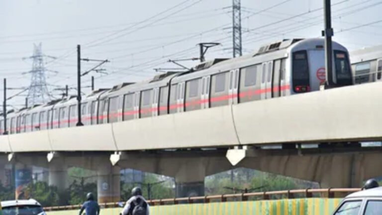 Delhi Metro Kicks Off Early Services At 3 AM To Support PNB Soldierathon Runners