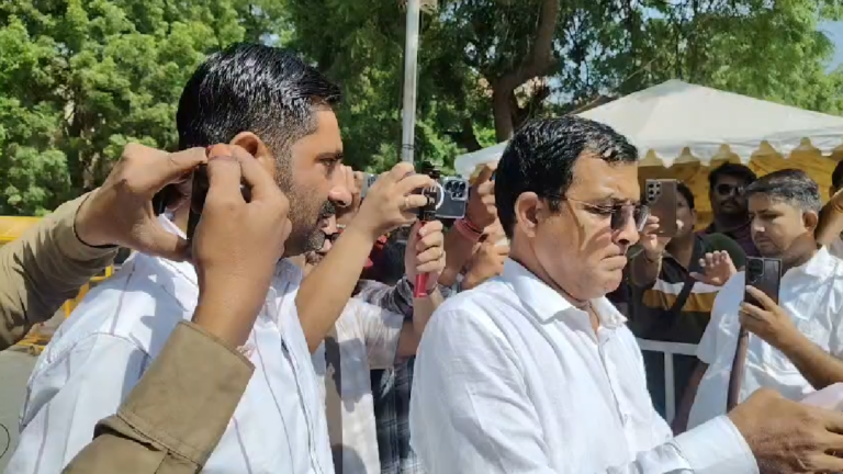 जोधपुर उपमहापौर चुनाव: भाजपा के विजय सिंह पवार ने भरा नामांकन, बोले- हनुमान जी का गोटा चला