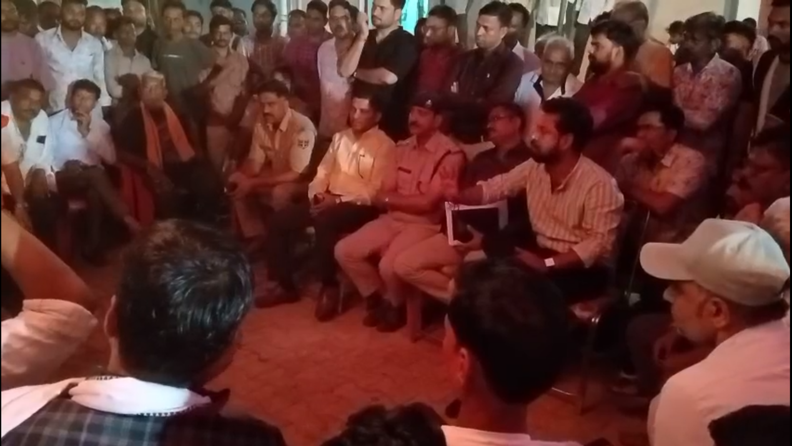 नाहरगढ़ डोल मेला मैदान की पैमाइश को लेकर दूसरे दिन भी गतिरोध, 9 डोल विमान मैदान में रुके