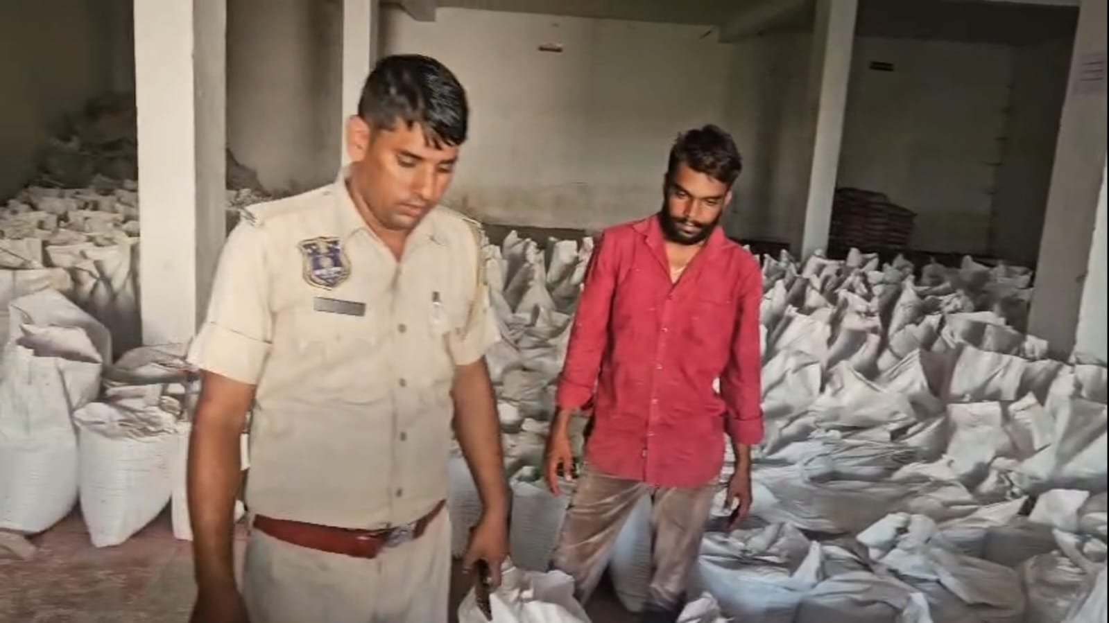जयपुर में नकली खाद की फैक्ट्री पर DST West की कार्रवाई, एक हजार से ज्यादा कट्टे बरामद; संचालक गिरफ्तार